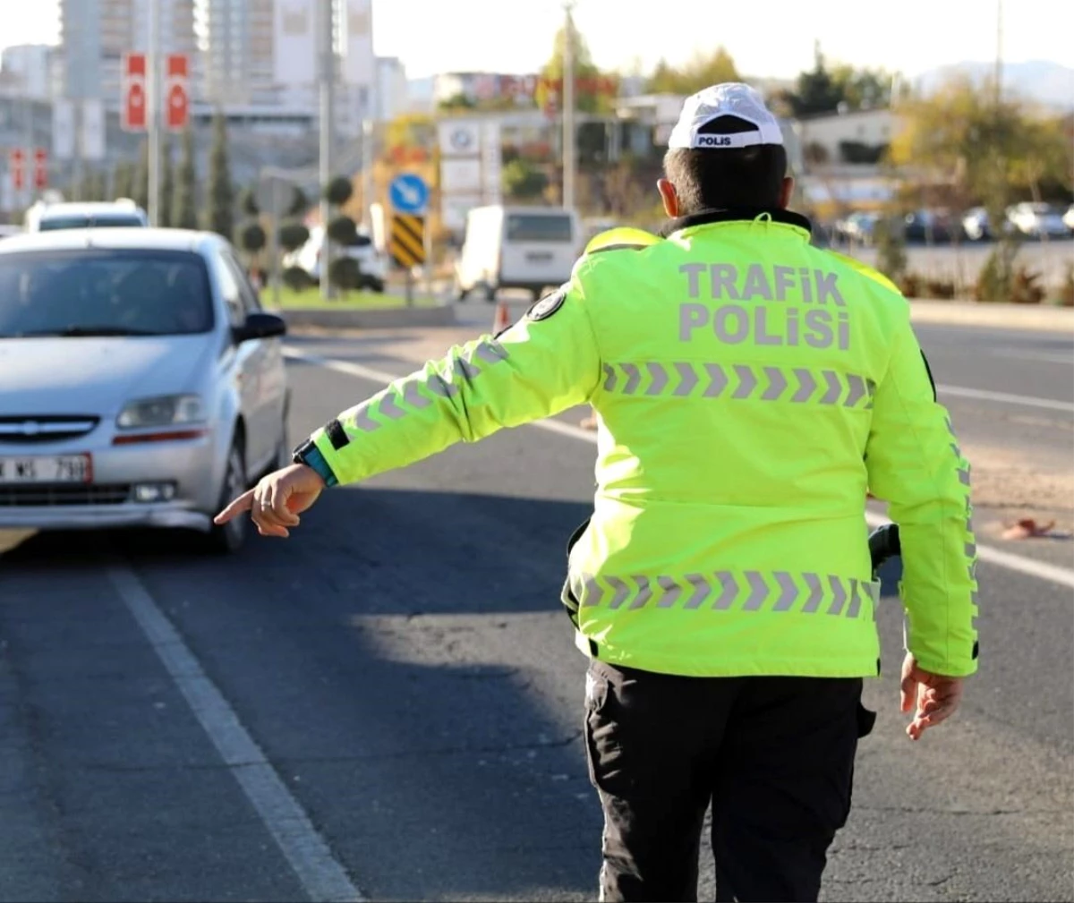 Mardin\'de 170 araç trafikten men edildi, sürücülere 15 milyon 633 bin 20 lira ceza