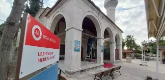 Muğla'da camiye konulan sivri aparatlar söküldü