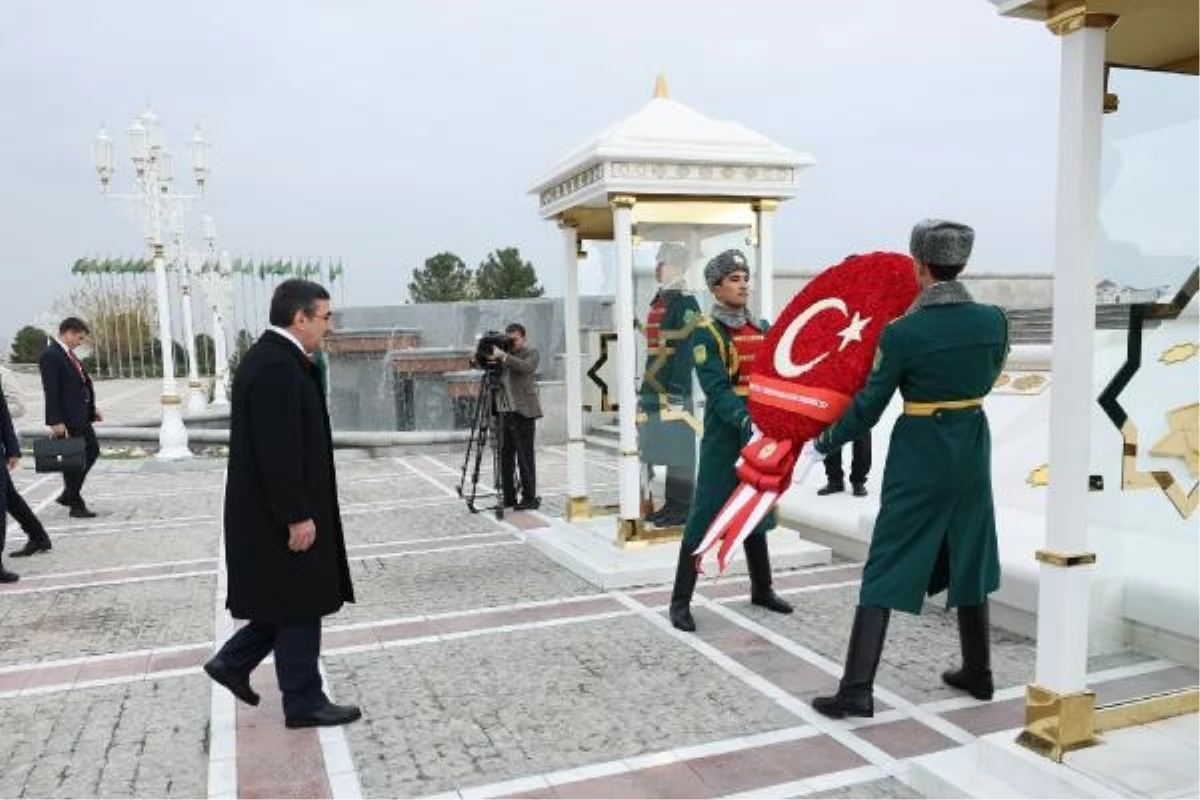 Cumhurbaşkanı Yardımcısı Cevdet Yılmaz Türkmenistan Devlet Başkanı ile Görüştü