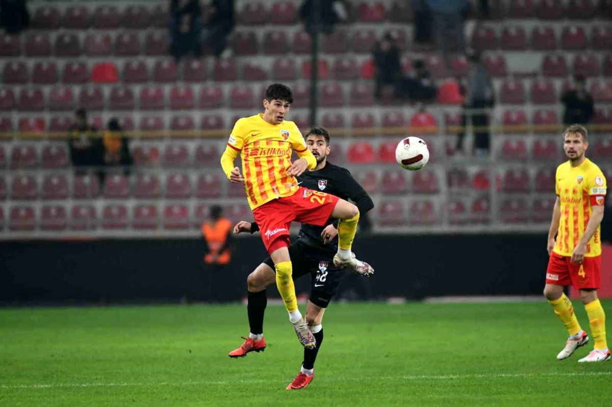 Kayserispor, Ziraat Türkiye Kupası\'nda Vanspor FK\'yı 4-0 mağlup etti
