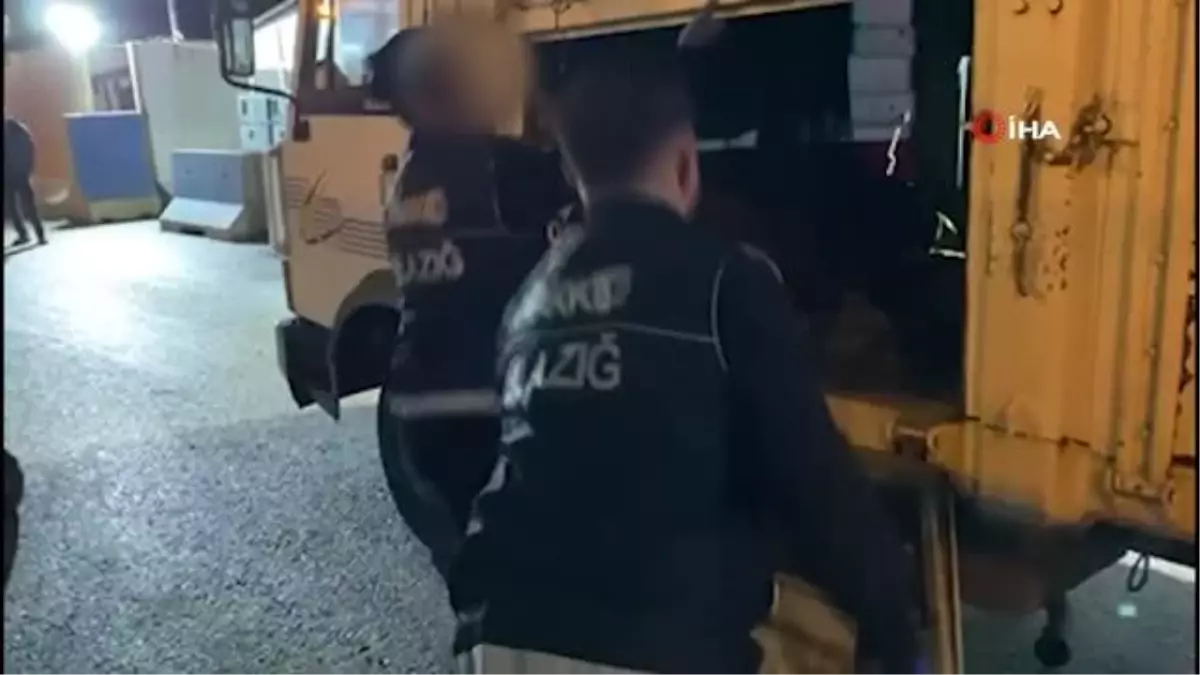 Elazığ\'da 45 kilogram uyuşturucu ele geçirildi, 2 şüpheli yakalandı