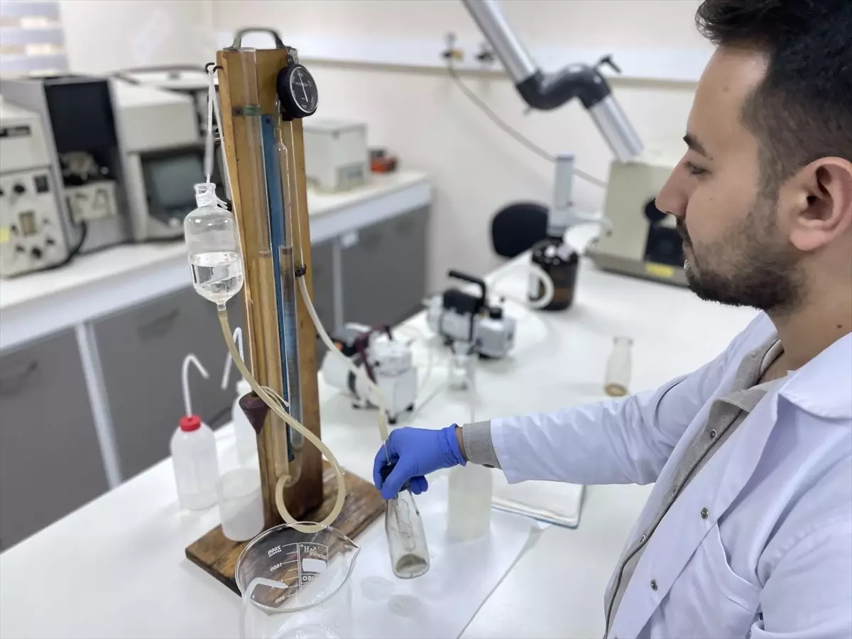 Orman Oluşturulacak Alanlardan Alınan Toprak Numuneleri Analiz Ediliyor