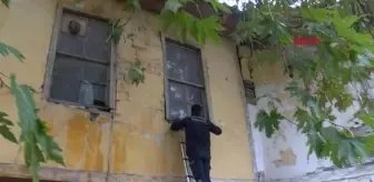 Antalya'da Tarihi Evde Yangın: Engelli Oğlu Kurtarıldı