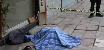 Antalya'da Evsiz Kişi Hastaneye Gitmeyi Kabul Etmedi, Sabah Ölü Bulundu