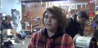 Dede Mesleği Bobinaj Ustalığına Kadın El Atıyor