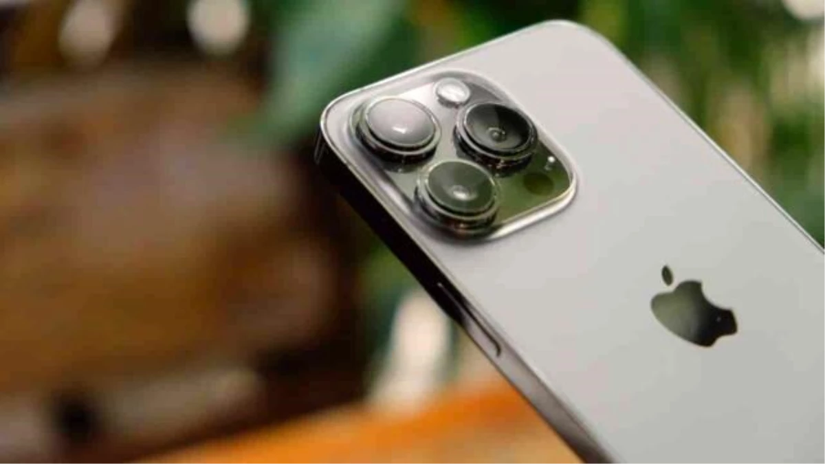 Apple, çentiksiz tam ekran iPhone için LG ile iş birliği yapıyor