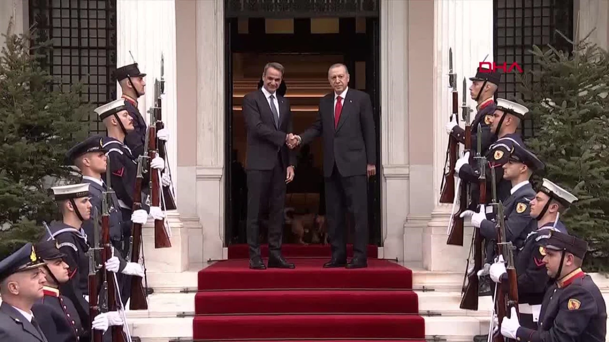 Cumhurbaşkanı Erdoğan: "(Yunanistan ile) Hedef 5,5 milyar dolarlık ticaret hacmini 10 milyar dolara çıkarmak.