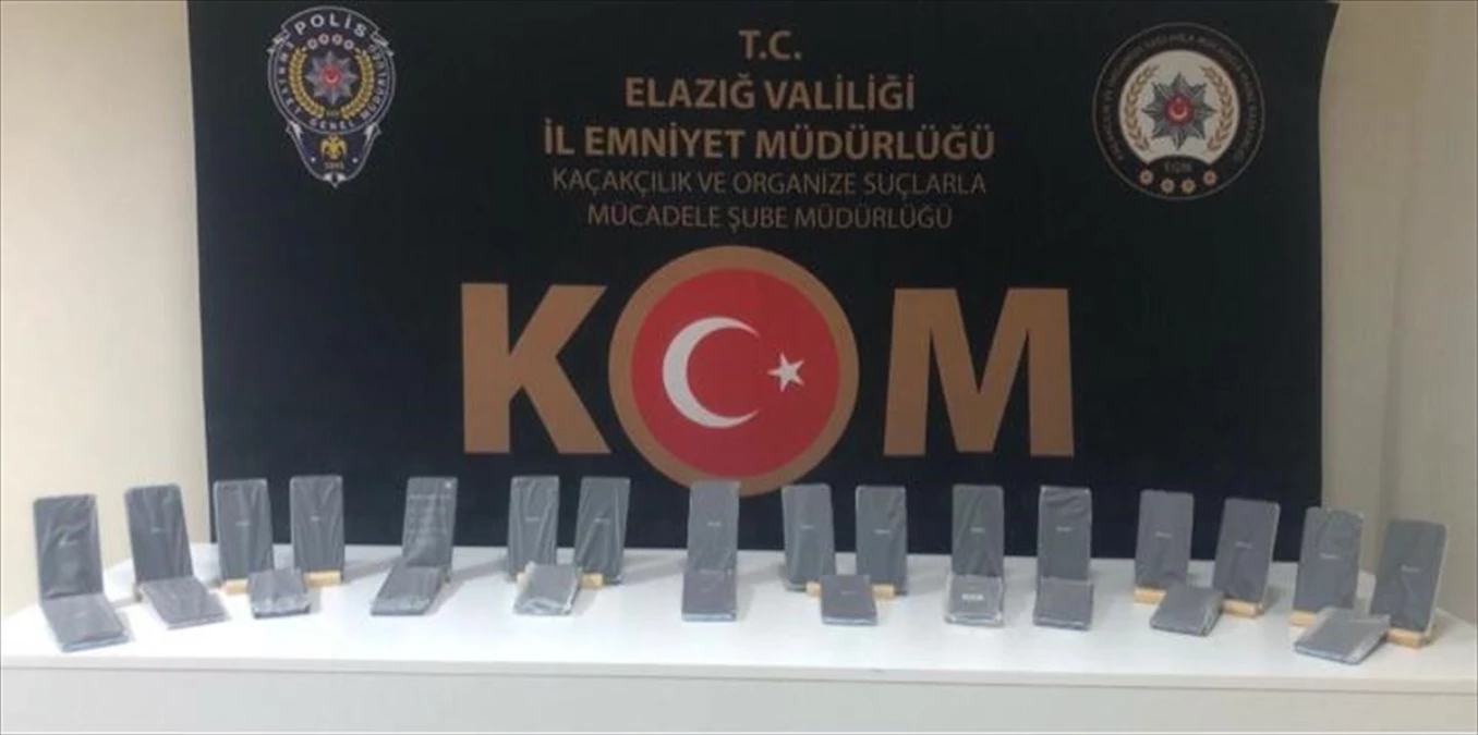 Elazığ\'da 27 gümrük kaçağı cep telefonu ele geçirildi