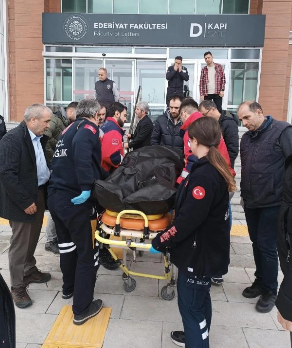 Erzurum\'da Üniversite Öğretim Üyesi Kalp Krizi Geçirerek Hayatını Kaybetti