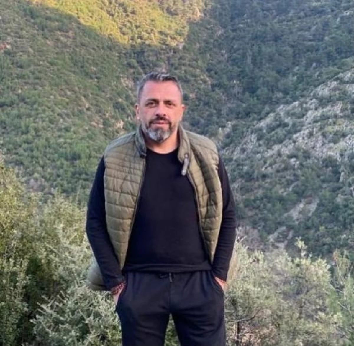 Tarsus\'ta spor kulübü başkanı öldürüldü, şüpheli gözaltına alındı
