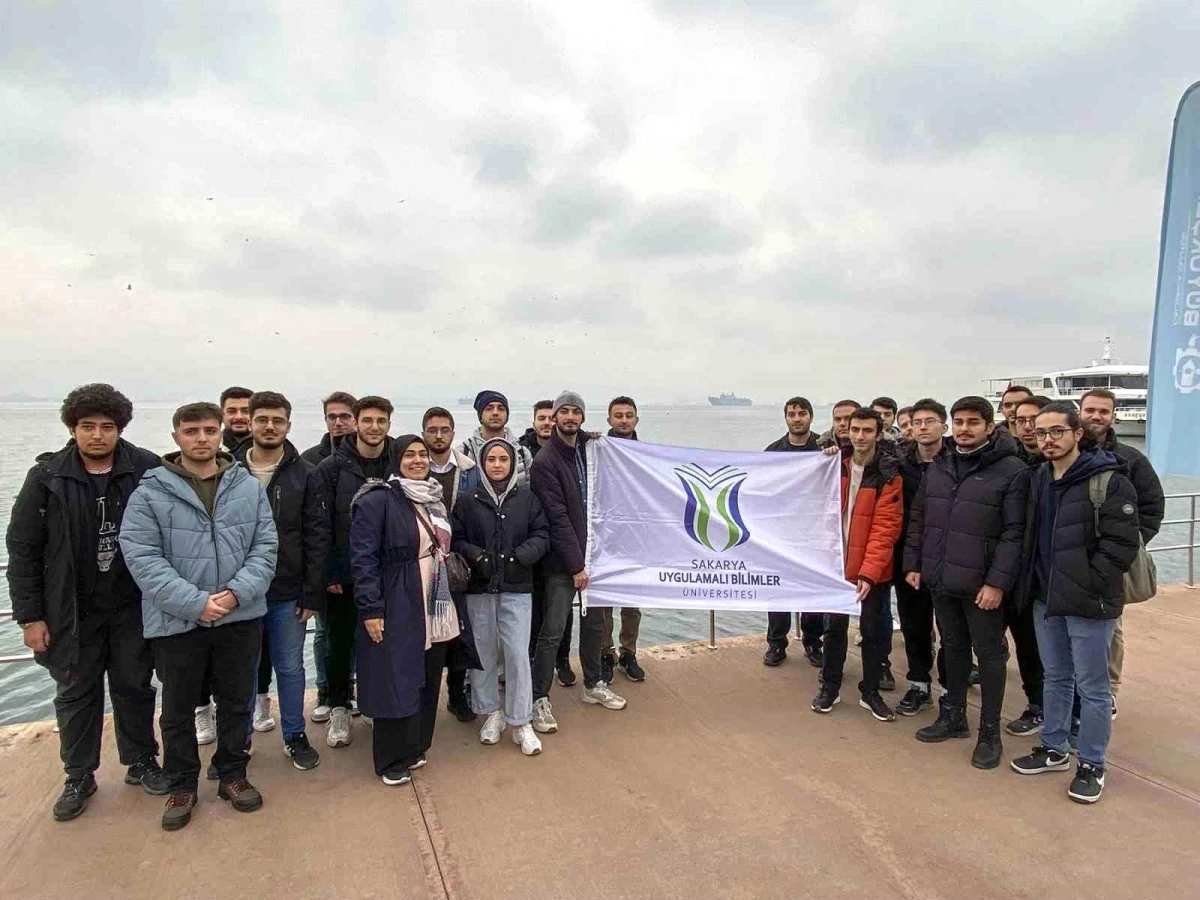 SUBÜ öğrencileri TCG Anadolu\'yu ziyaret etti