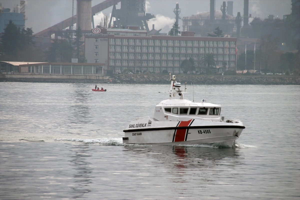 Zonguldak açıklarında batan geminin kayıp mürettebatı aranıyor