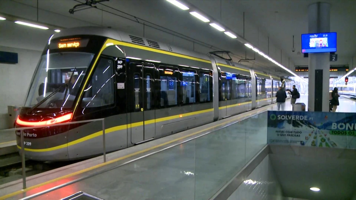 Portekiz\'de Çin yapımı metro treni hizmete girdi