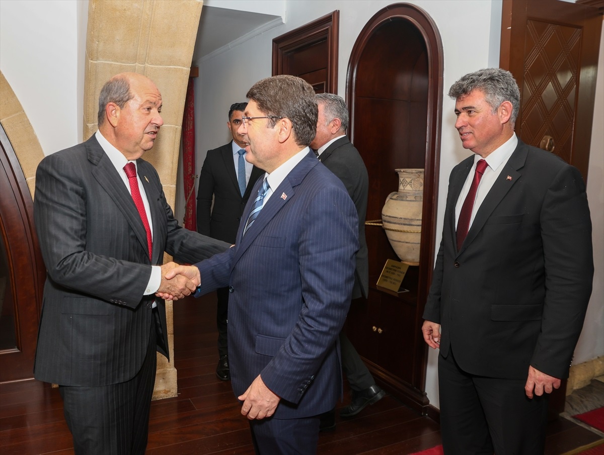 Adalet Bakanı Yılmaz Tunç, KKTC Cumhurbaşkanı Ersin Tatar tarafından kabul edildi