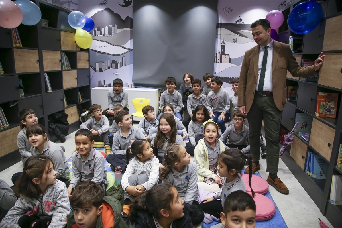 Antalya\'da açılan Bebek ve Çocuk Kütüphanesi çocukları eğlendirerek eğitiyor