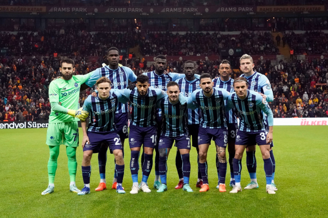 Aslan sahasında kükredi! Galatasaray, Adana Demirspor'u 3-1 yendi