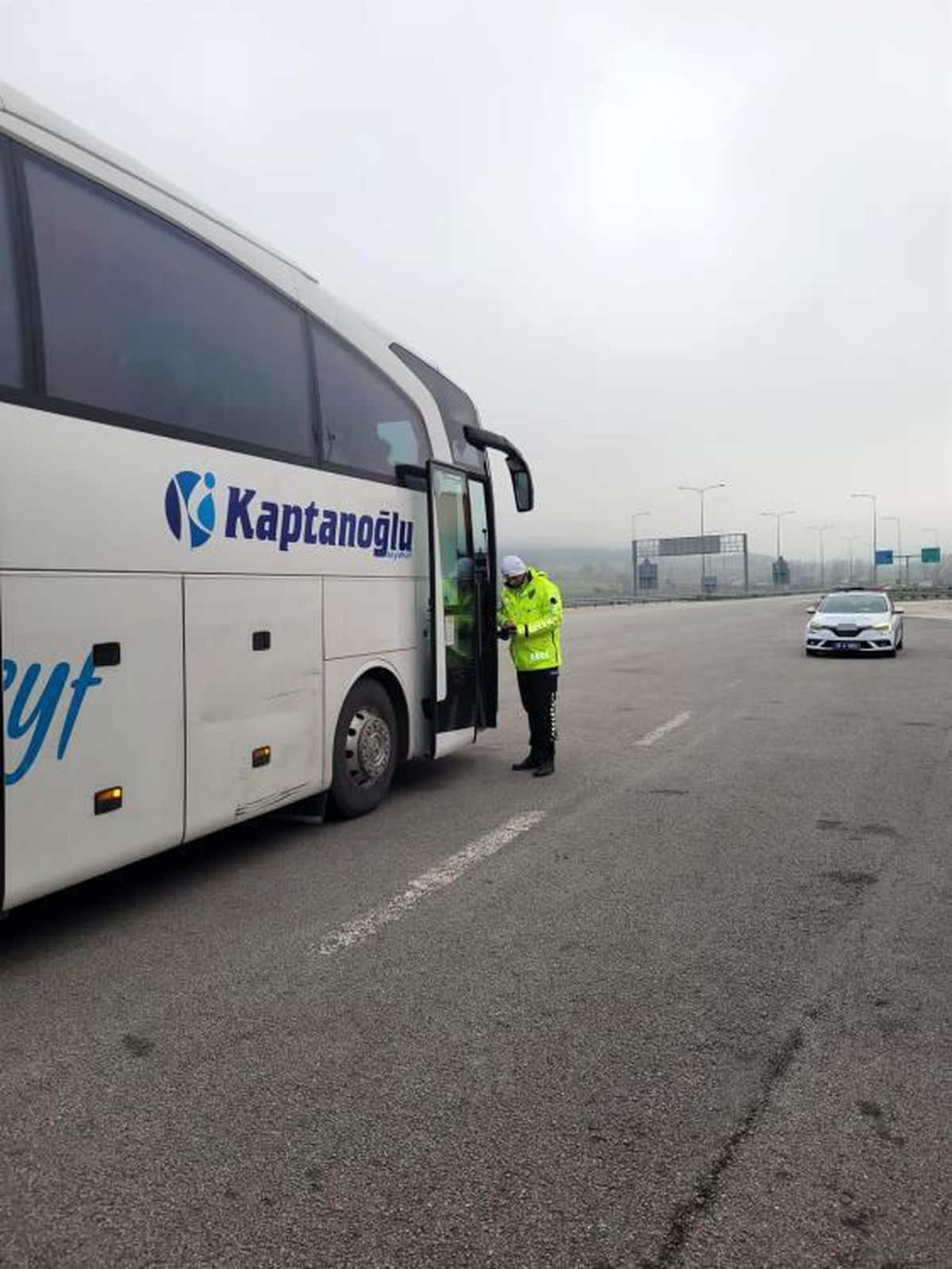 Balıkesir\'de 3 Bin 473 Araç ve Sürücü Denetlendi