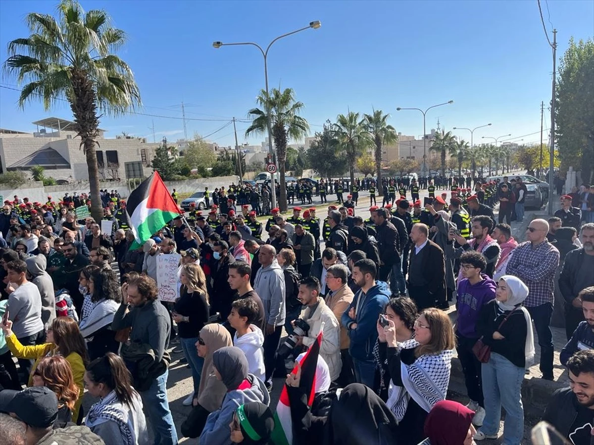 Ürdün\'de İsrail\'e Destek Protesto Edildi