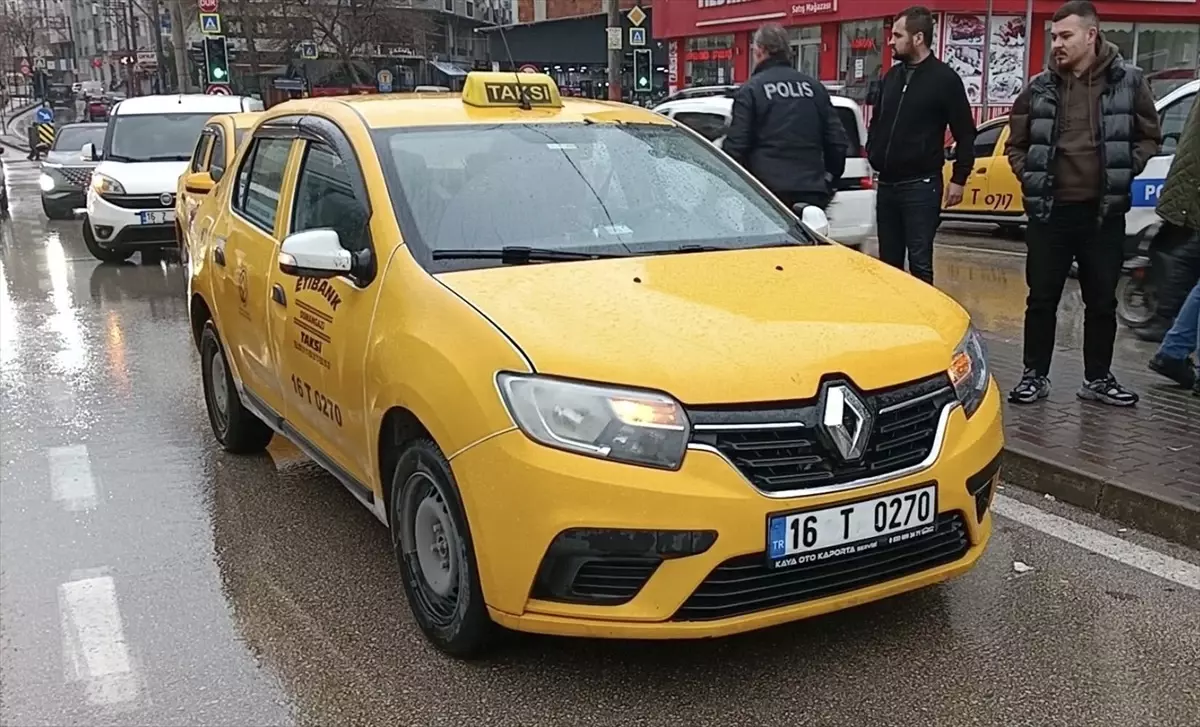 Bursa\'da taksi şoförü bıçaklandı, şüpheli gözaltına alındı