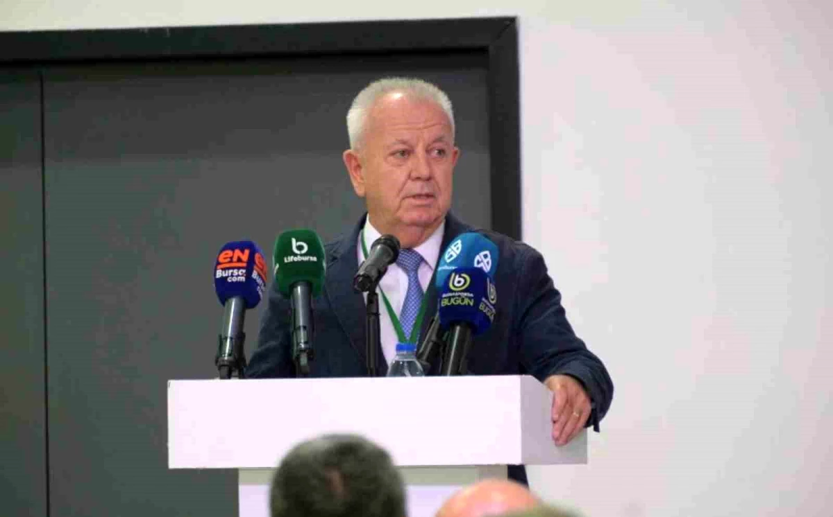 Bursaspor Divan Kurulu Başkanı Galip Sakder: "Bizleri şaşkınlık içinde bıraktırlar"