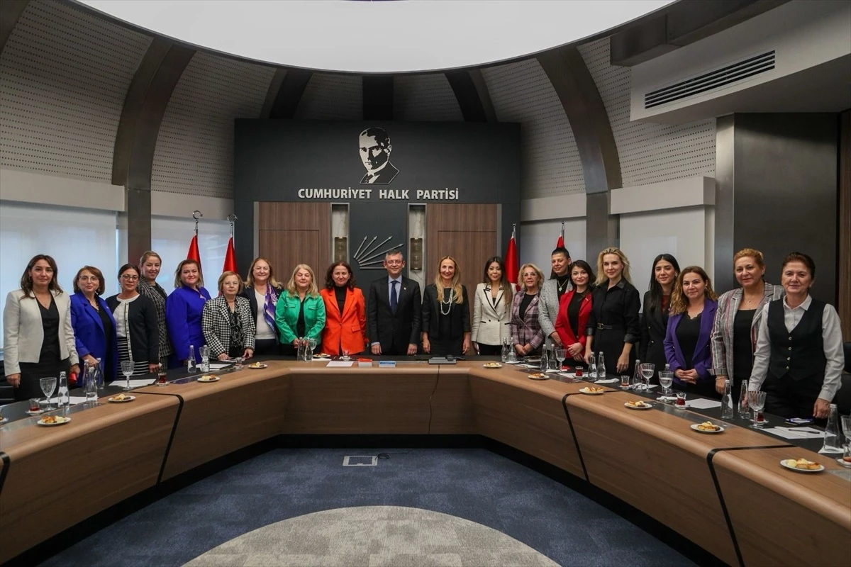 CHP Kadın Kolları MYK Üyeleriyle Toplantı Gerçekleştirildi