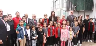 AK Parti Genel Başkan Yardımcısı Çiğdem Karaaslan, Türkiye Cimnastik Federasyonu Samsun İl Temsilciliği tarafından düzenlenen etkinlikte konuştu