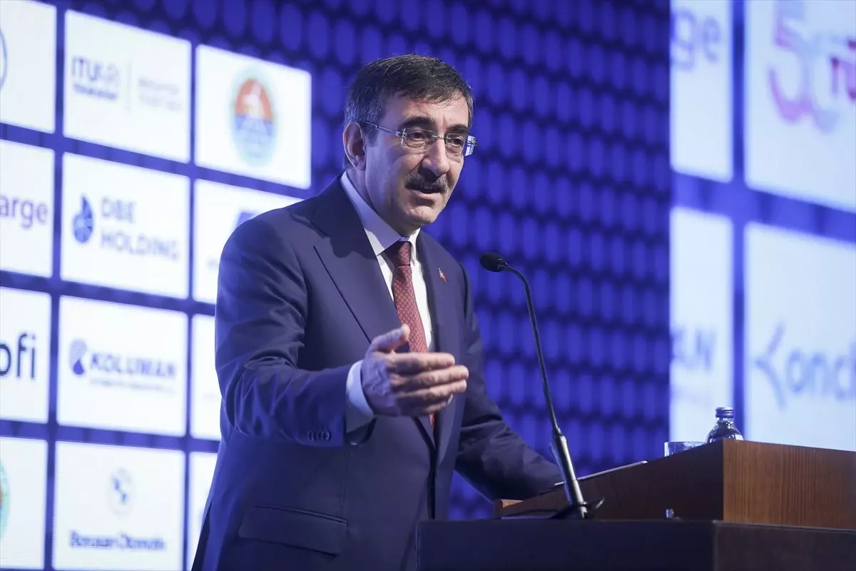 Cumhurbaşkanı Yardımcısı Yılmaz, 7. İstanbul Ekonomi Zirvesi\'nde konuştu Açıklaması