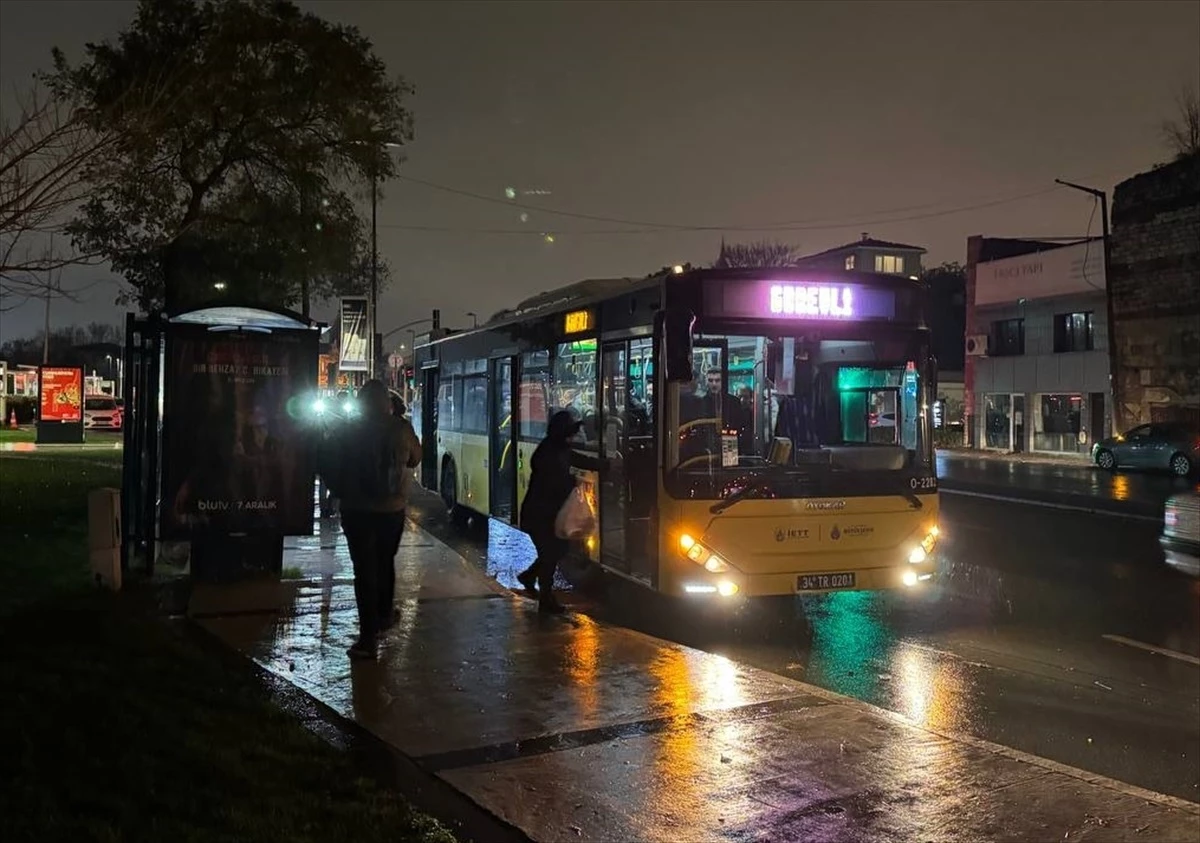 Eminönü-Alibeyköy Tramvay Hattı\'nda Teknik Arıza Nedeniyle Aksama Yaşandı