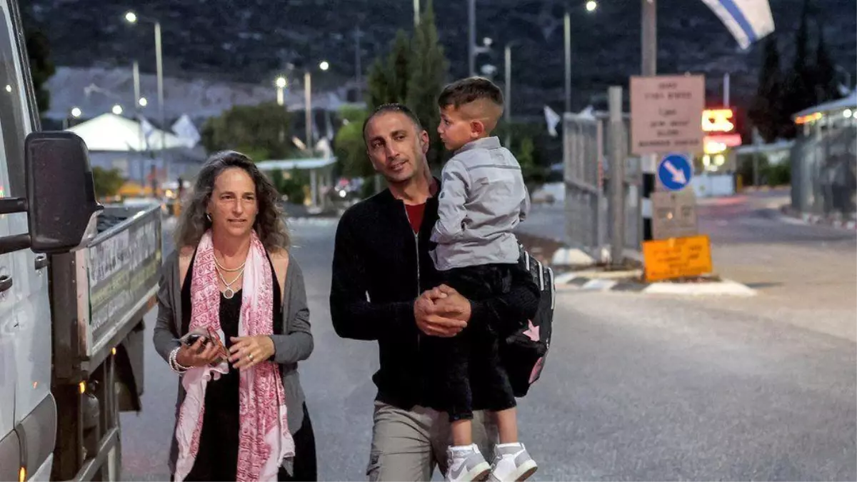 Filistinli hastalara yardım eden İsrailliler: "Zor durumdayız ama duramayız"