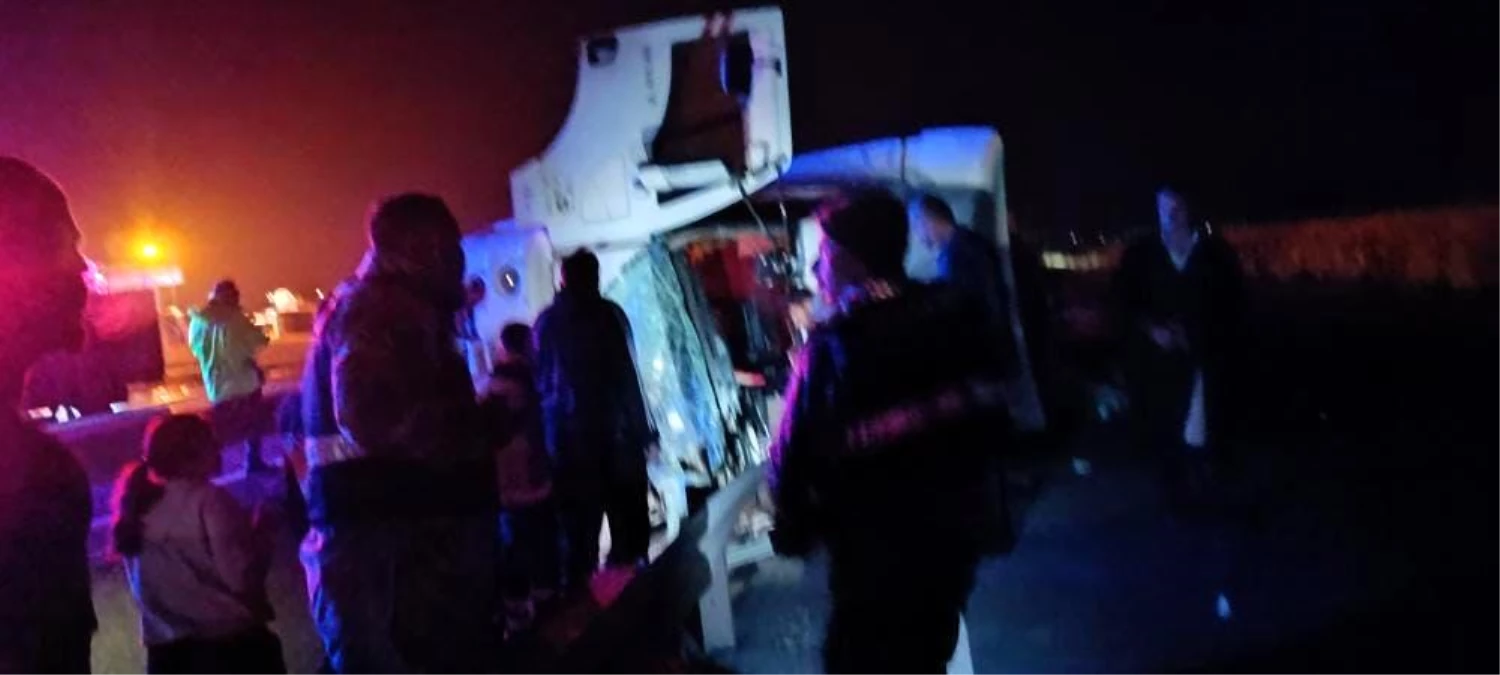 Mardin Derik\'te tır kazası: 1 kişi ağır yaralandı
