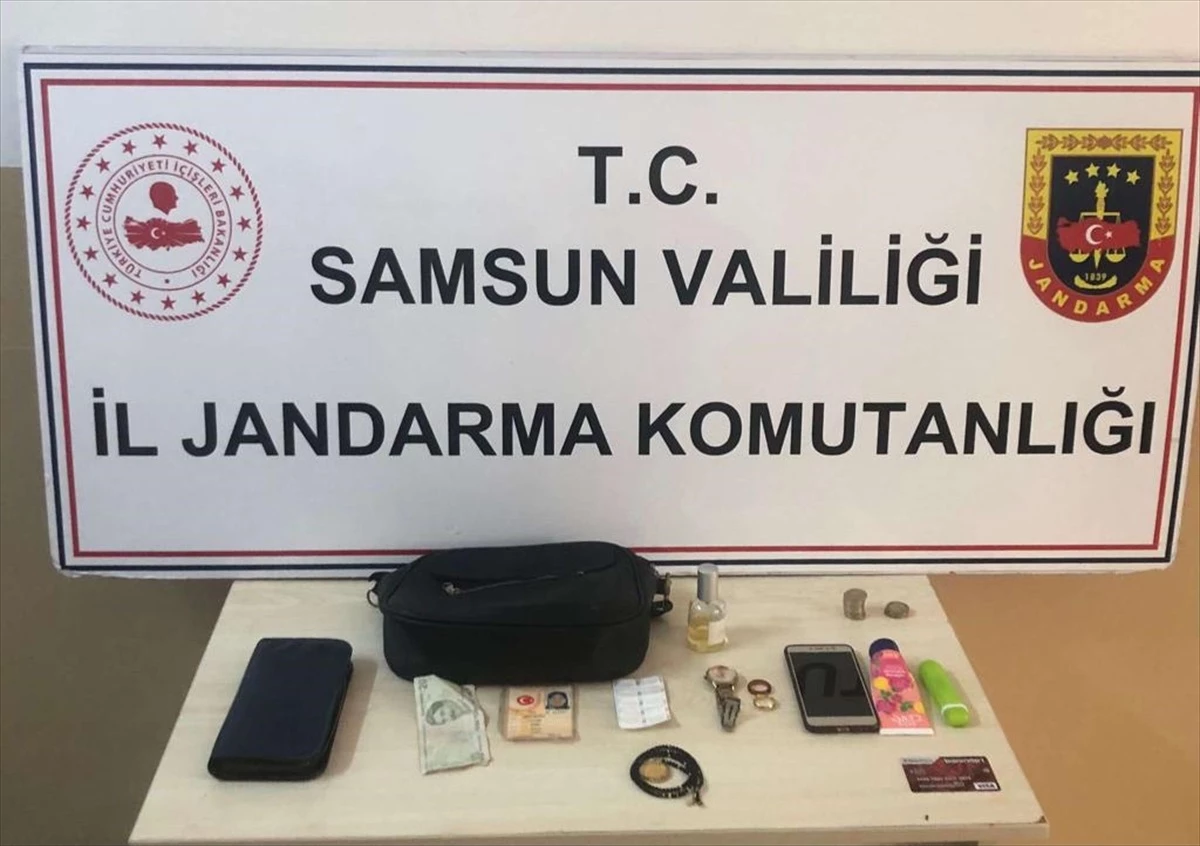 Samsun\'da Kayıp Çanta Sahibine Teslim Edildi