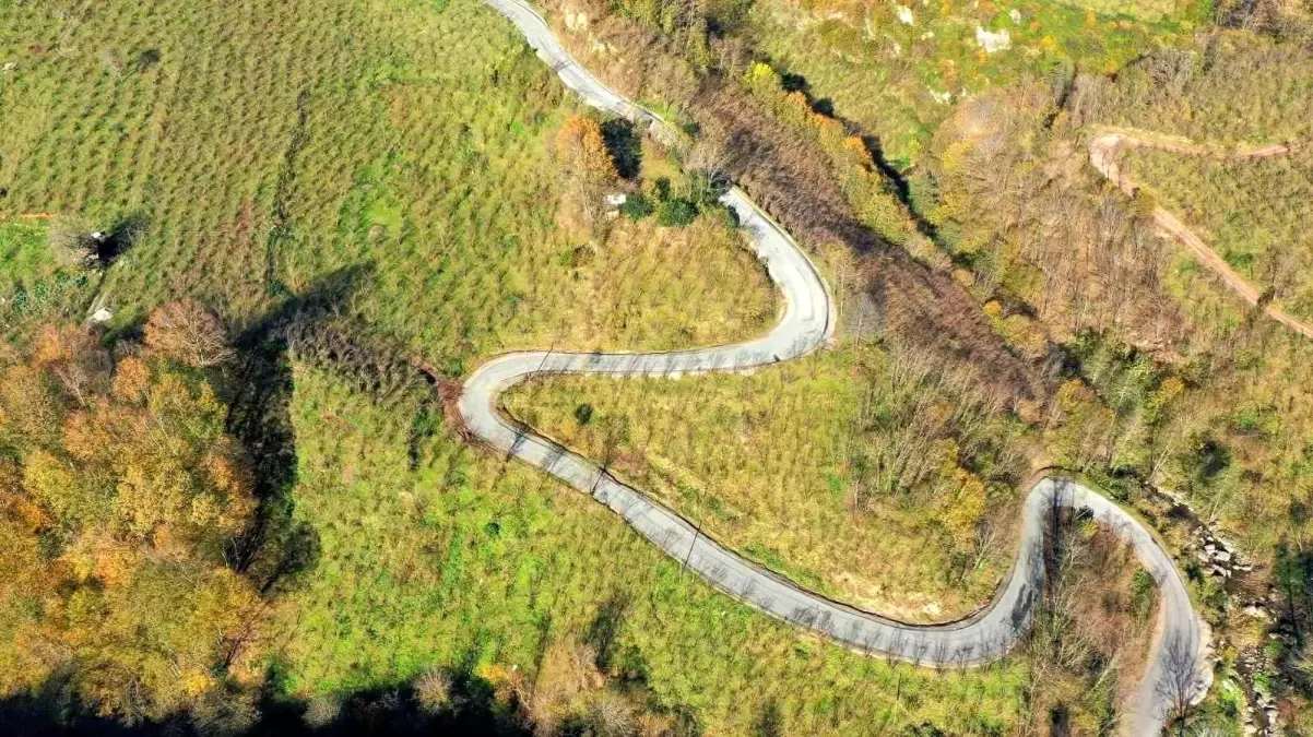 Ulubey\'de 30 kilometre yol sıcak asfaltla buluşturuldu