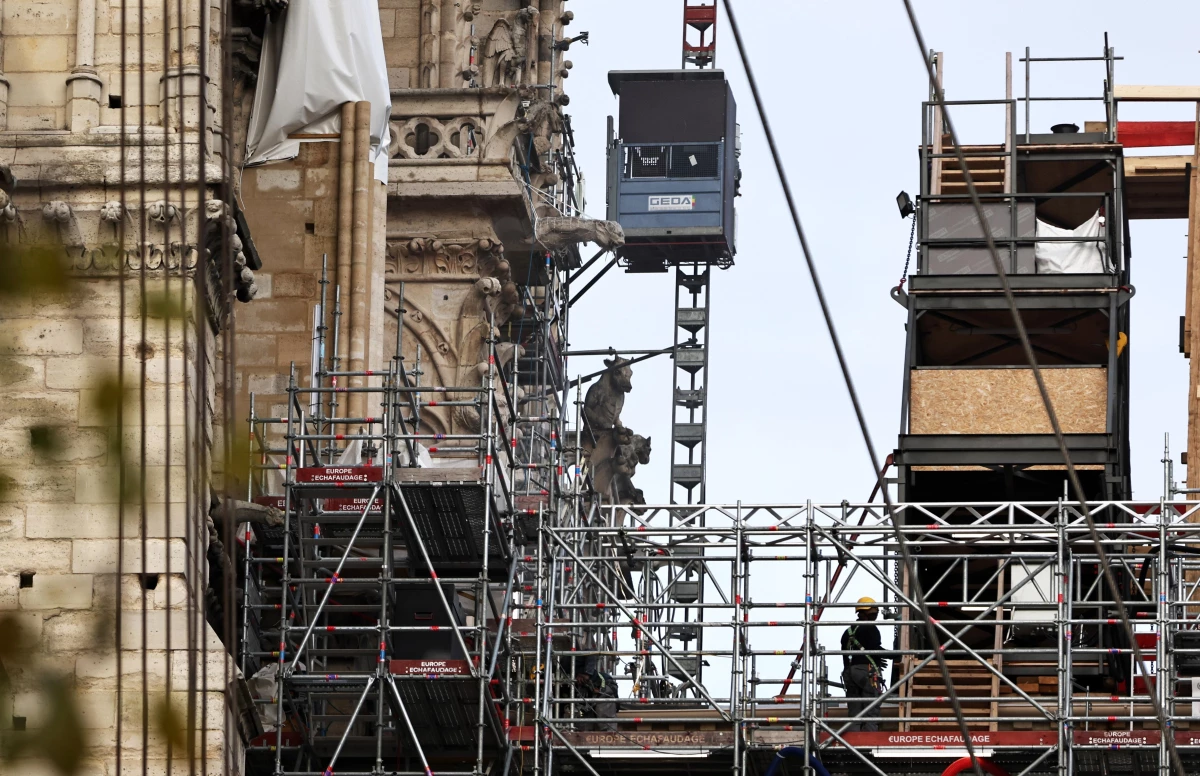 Notre Dame Katedrali 2024\'te yeniden açılacak
