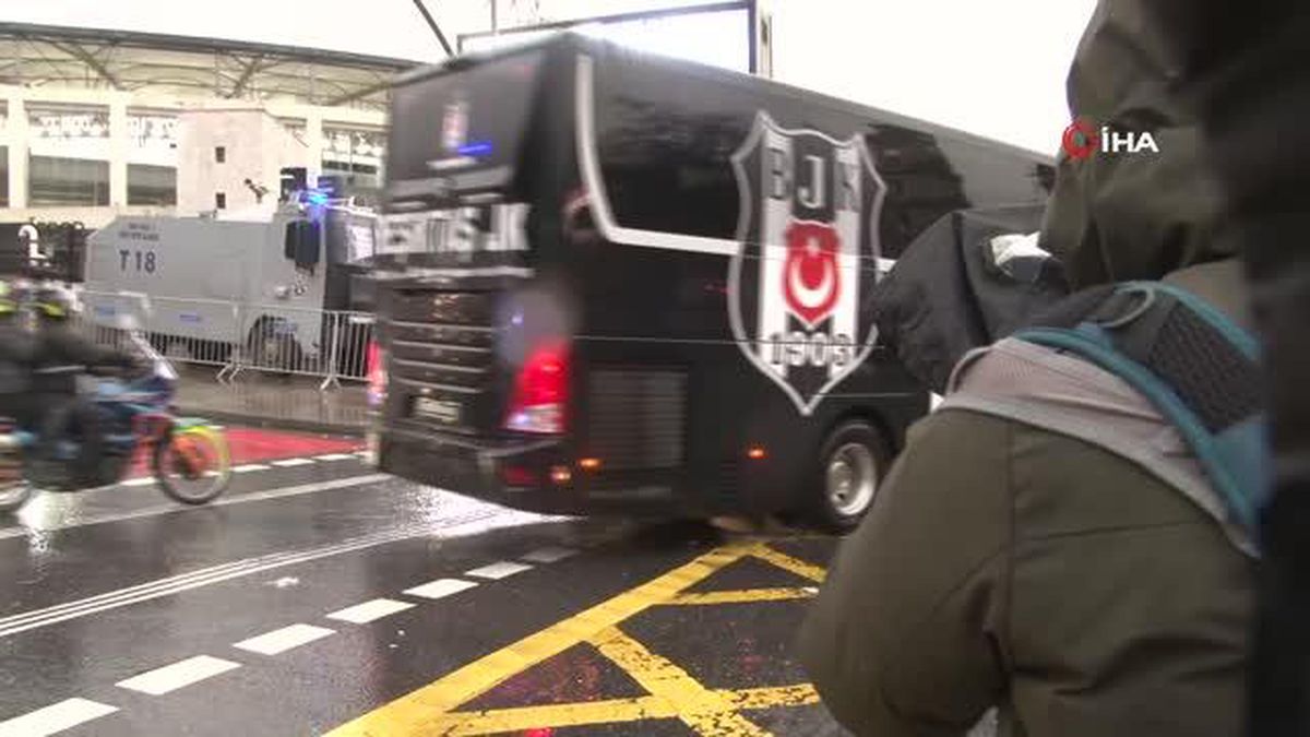 Beşiktaş, Fenerbahçe maçı için stadyuma geldi