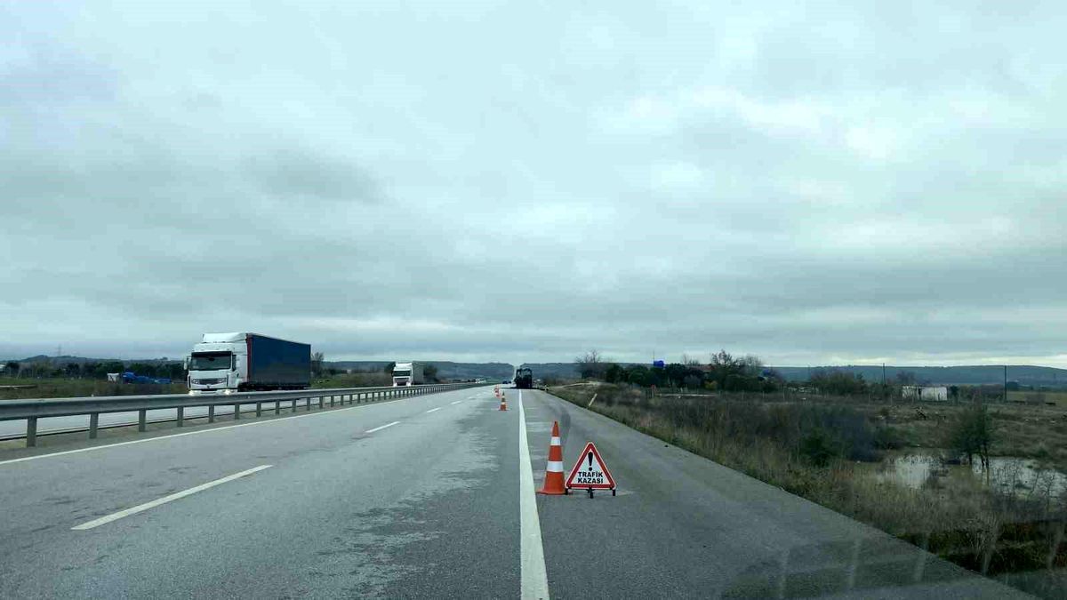Çanakkale\'de yolcu otobüsü alev alev yandı