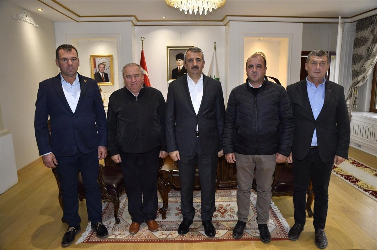 Edirne Valisi Sezer ziyaretlerini sürdürüyor