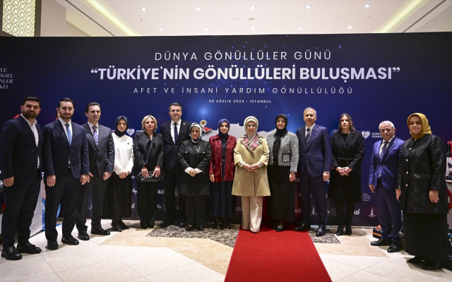 Emine Erdoğan: 'İki aydır dünyanın gözü önünde vicdanlarımızı paramparça eden bir kıyım yaşanıyor'