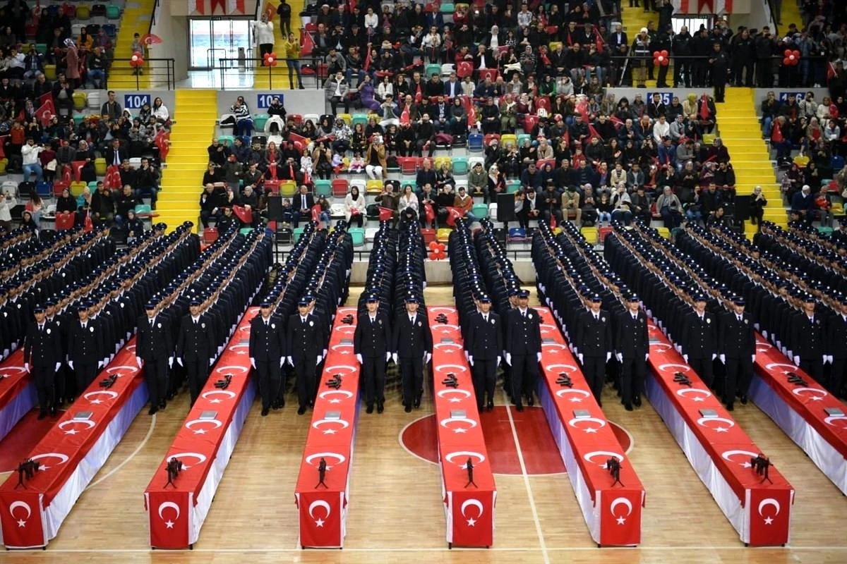 Balıkesir Polis Meslek Eğitim Merkezi\'nden 634 polis mezun oldu