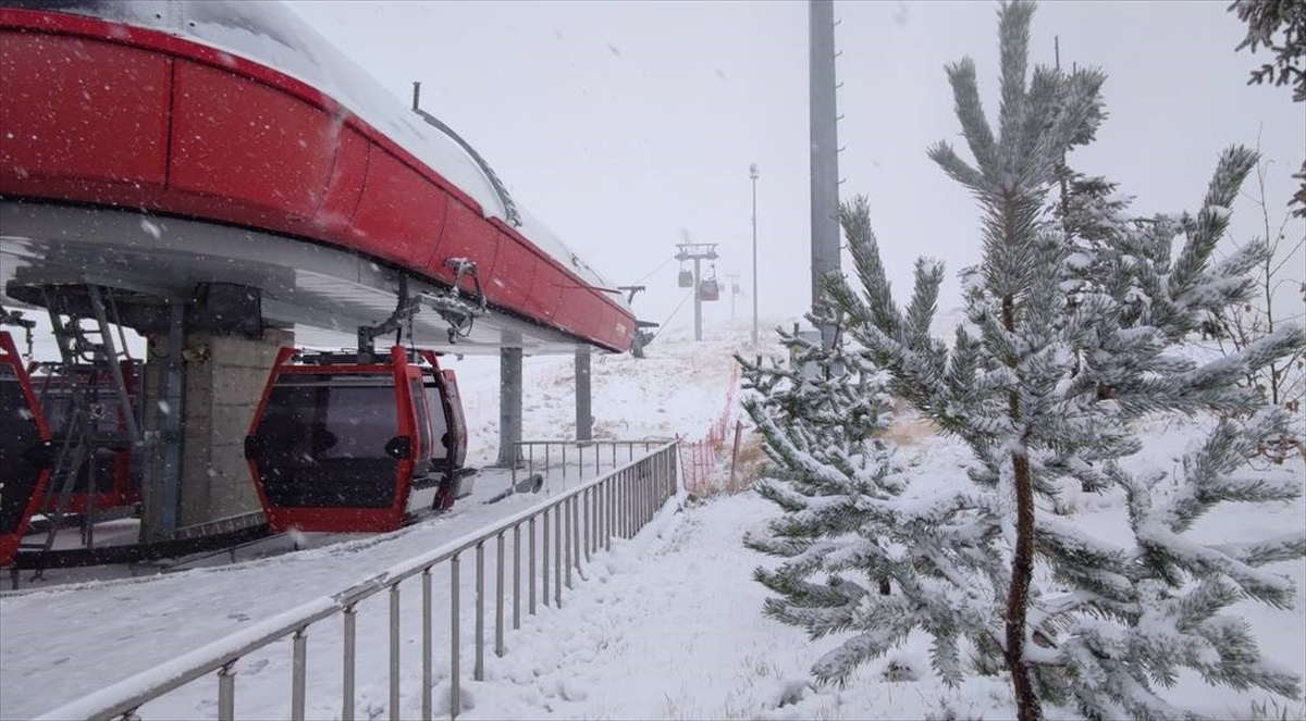 Erciyes\'te Kar Yağışı Etkili Oldu