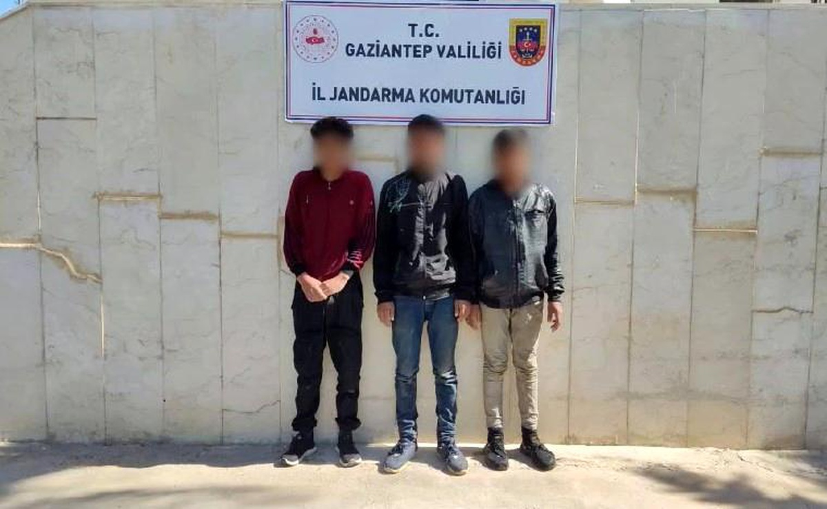 Gaziantep\'te 45 düzensiz göçmen yakalandı, 4 organizatörden 1\'i tutuklandı