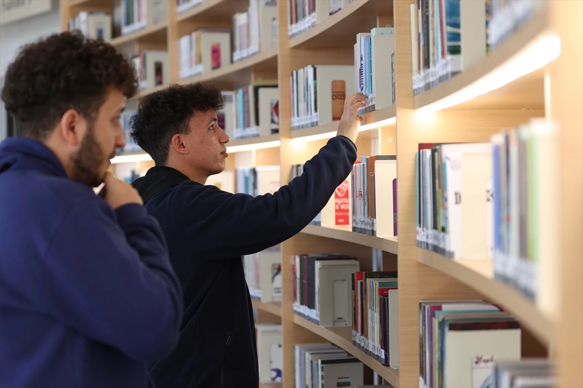 Kültür ve Turizm Bakanı Ersoy, Antalya Kütüphanesi\'nin açılışında konuştu Açıklaması