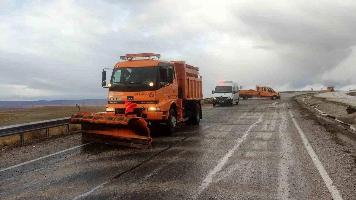 Kırıkkale\'de mazot yüklü tanker ile tırın çarpıştığı kazada 1 kişi yaralandı