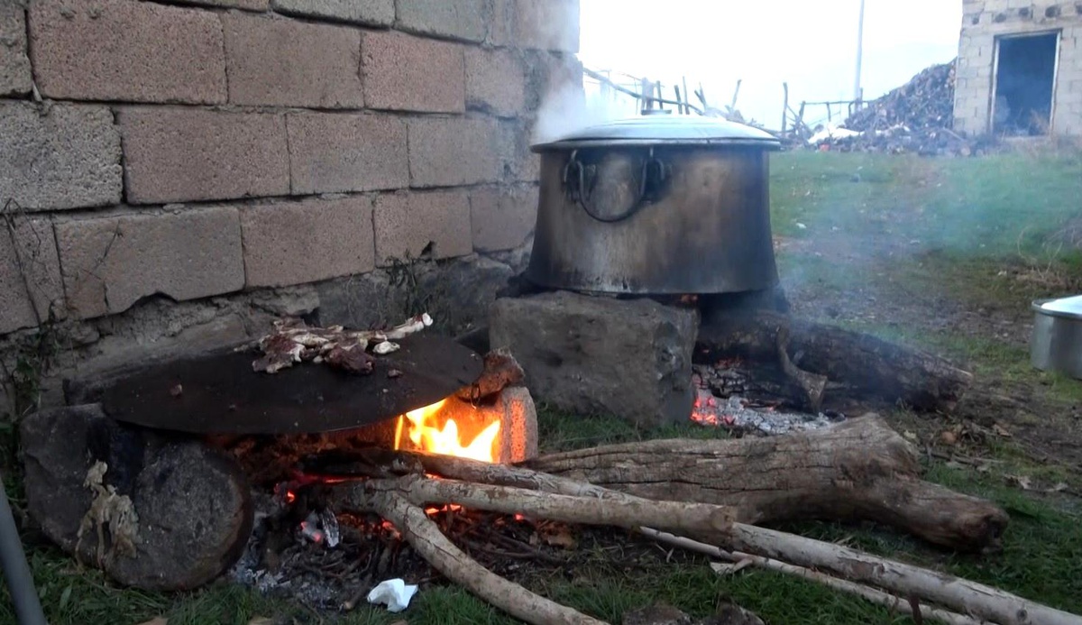 Muş\'ta Kışlık Kavurma Hazırlıkları