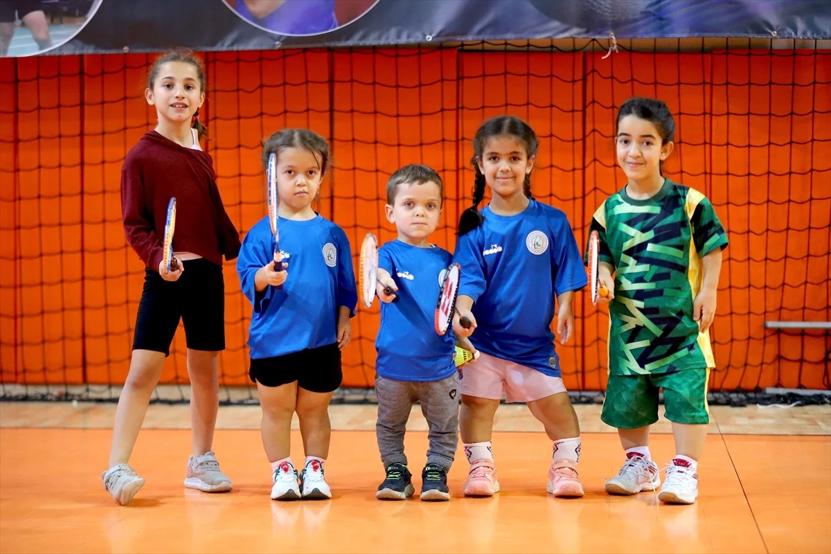 Akondroplazili iki genç badminton şampiyonasında ikinci oldu
