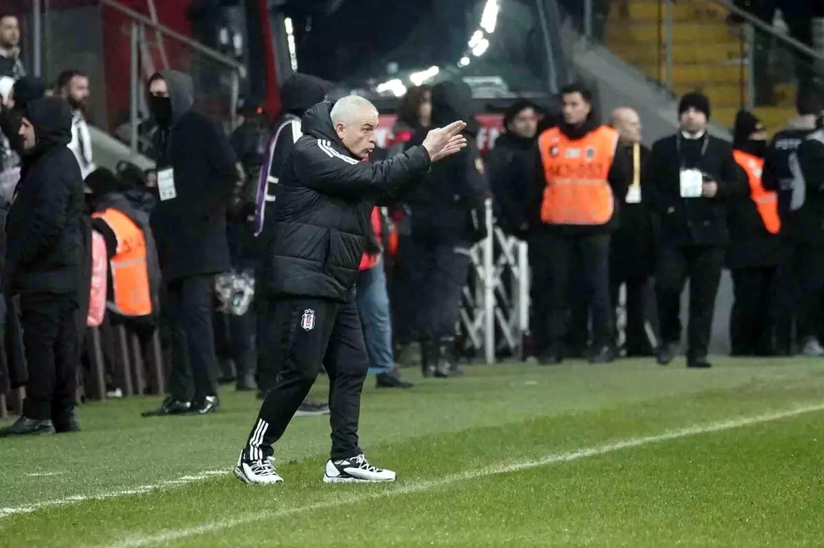 Beşiktaş Teknik Direktörü Rıza Çalımbay, Fenerbahçe\'ye 3-1 kaybetti