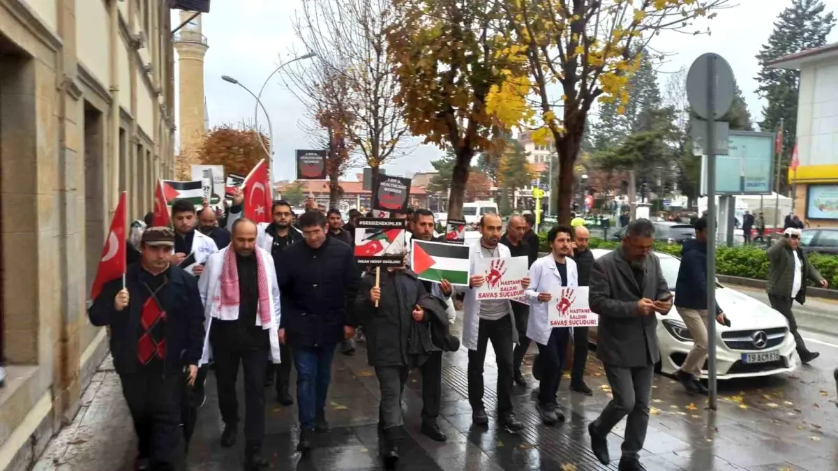 Bursa ve Balıkesir\'deki Hekimler İsrail\'i Protesto Etti