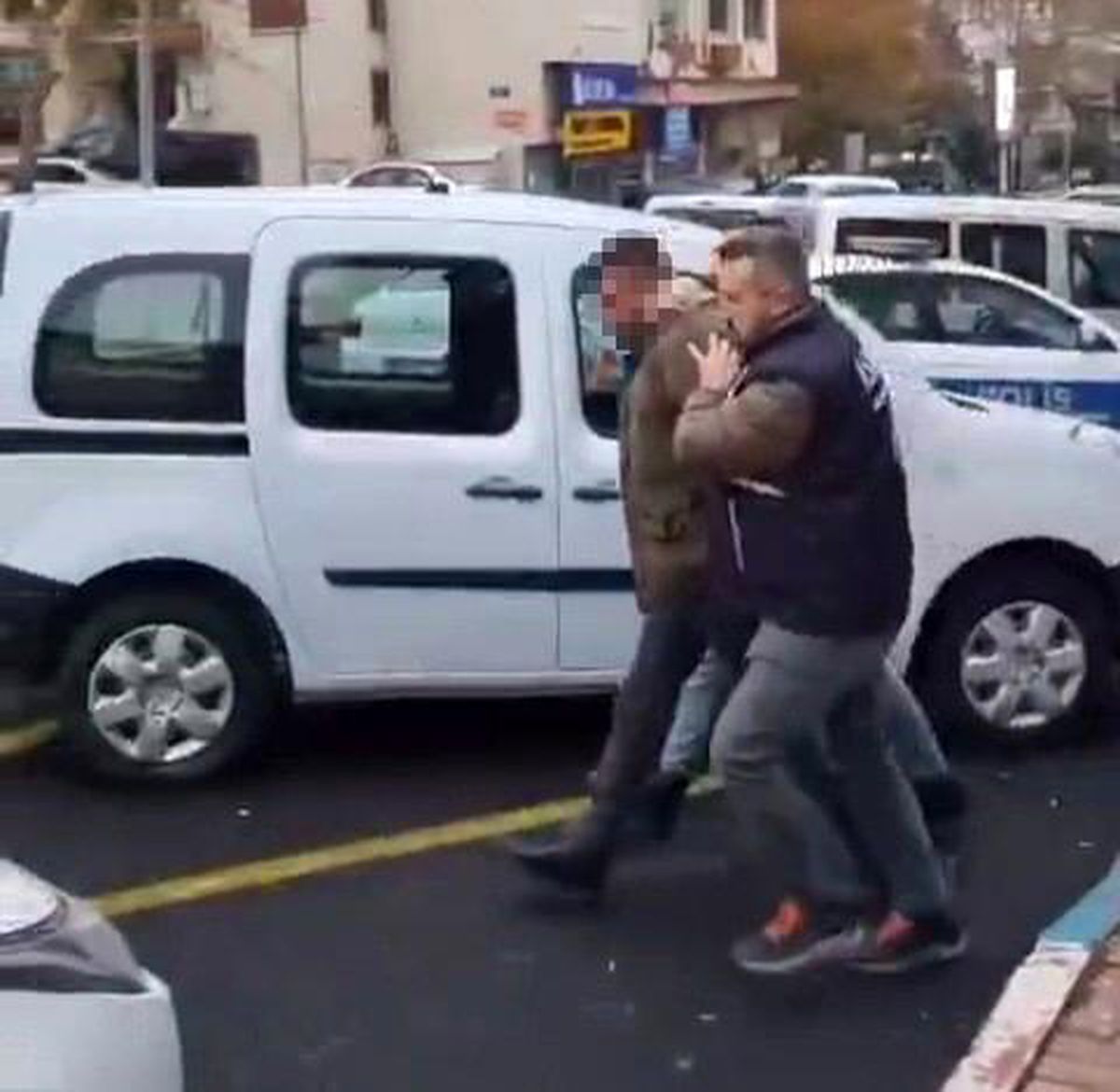 Tekirdağ\'da 2 kişiyi yaralayan zanlı tutuklandı