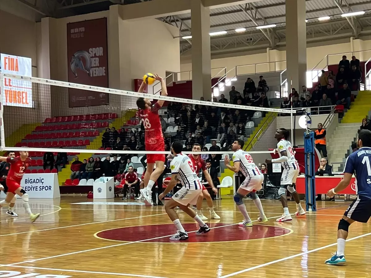 Voleybol: AXA Sigorta Efeler Ligi