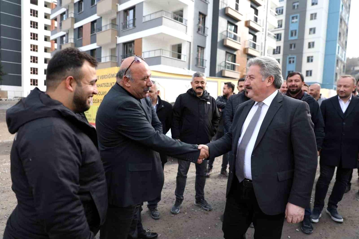 Melikgazi Belediye Başkanı Kentsel Dönüşüm Alanını İnceledi