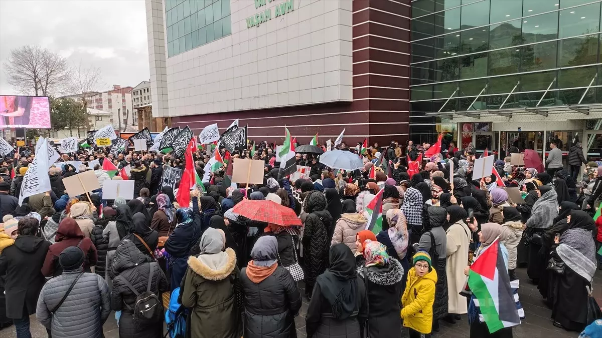 Bitlis\'te İsrail\'in Gazze\'ye saldırılarını protesto yürüyüşü düzenlendi